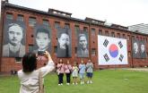 이재명 대통령, 광복절 '국민임명식'서 80인 국민대표에게 임명장 받는다