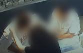 금목걸이 차보더니 '줄행랑'... 광주 금은방서 3000만원 상당 귀금속 훔친 10대들 (영상)