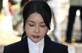 '서희건설 회장에게 받았다'... 김건희, '나토 순방 목걸이' 논란 3년 만에 인정