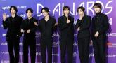 '데뷔 2주년' 라이즈, 저소득 가정 환아 위해 1억 기부... 팬들도 동참