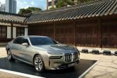 BMW 'XMㆍi7ㆍ7시리즈'와 패션쇼의 만남 ‘2024 F/W 미스지콜렉션’