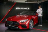 벤츠 코리아, 페이커 이상혁에 세상 단 한 대 '메르세데스 AMG SL' 헌정