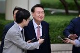 '尹, 100% 무죄 받는다 확신 중'... 최측근이 방송에서 밝힌 '개 수영장' 의혹의 진실