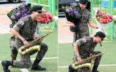 트럼펫 불며 제대한 방탄소년단 RM... 전역 후 가장 하고 싶은 일로 '이것' 꼽았다