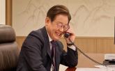 이재명 대통령, 시진핑 중국 국가주석과 30분간 첫 통화... '한중 관계 매우 중요'