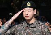 BTS 정국, '도쿄를 다시 위대하게' 모자 쓰고 나와 논란... 지적 쏟아지자 내놓은 사과 글