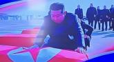 김정은, 러시아 파병 갔다가 숨진 '북한군 전사자' 유해 송환식서 관 쓰다듬으며 '울컥'