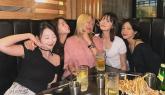'사진에서 술 냄새 나요'... 30대 접어든 EXID 멤버들, '완전체'로 모여 회식했다