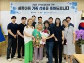 54년 전 엄마 잃어버린 8세 소녀... 두 아이 엄마 된 62세에 친모와 '극적 상봉'