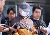 '송도 총격범' 모습 드러냈다... '아들 왜 살해했냐?' 묻질문에도 묵묵부답