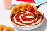 '달달한 도넛을 떡볶이 국물에 푹'... 진정한 '단짠맵'의 등장, 크리스피크림 X 엽떡 콜라보
