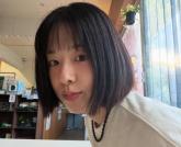 '가을도 잘가!'... '학폭 논란' 박혜수, 단발로 싹둑 자르고 SNS로 근황 전해